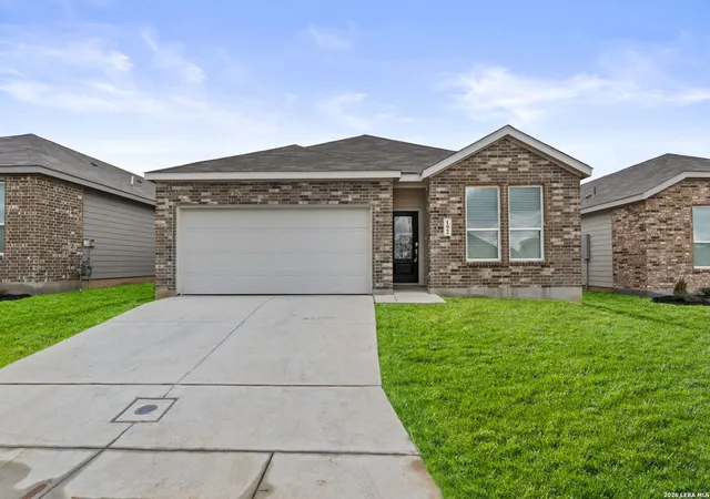 Photo 1 of Single family home for sale at 192 Juanita Way, Fredericksburg, TX 78624 | MLS# 1939210 | Listing updated on 2026-02-10