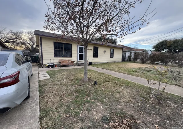 Photo 2 of Single family home for sale at 2815 Hollyhill Dr, San Antonio, TX 78222 | MLS# 1939231 | Listing updated on 2026-02-16