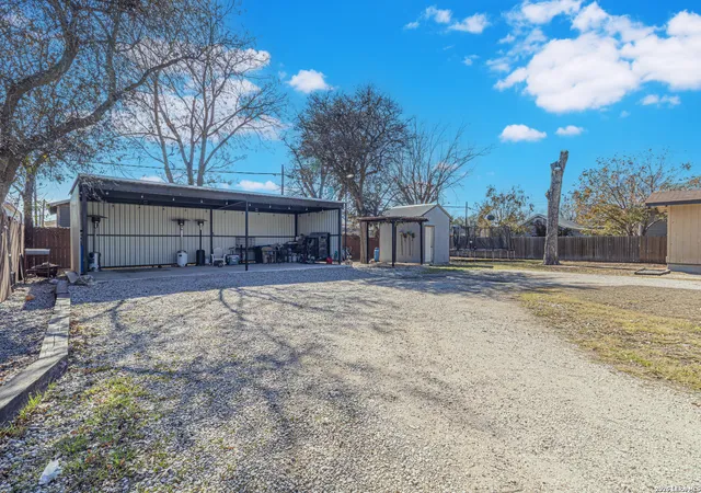 Photo 3 of Land for sale at 1514 W Travis St, San Antonio, TX 78207 | MLS# 1939243 | Listing updated on 2026-04-07