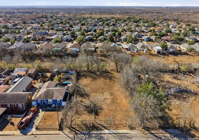 Photo 1 of Sale Pending at 522 Vincent St, San Antonio, TX 78211 | MLS# 1939310 | Listing updated on 2026-04-29