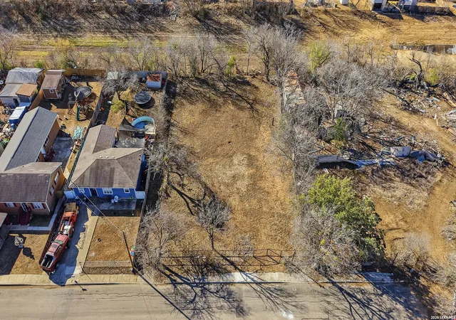 Photo 2 of Sale Pending at 522 Vincent St, San Antonio, TX 78211 | MLS# 1939310 | Listing updated on 2026-04-29