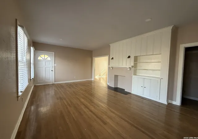 Photo 3 of Single family home for sale at 528 W Gramercy #1, San Antonio, TX 78212 | MLS# 1939328 | Listing updated on 2026-03-30
