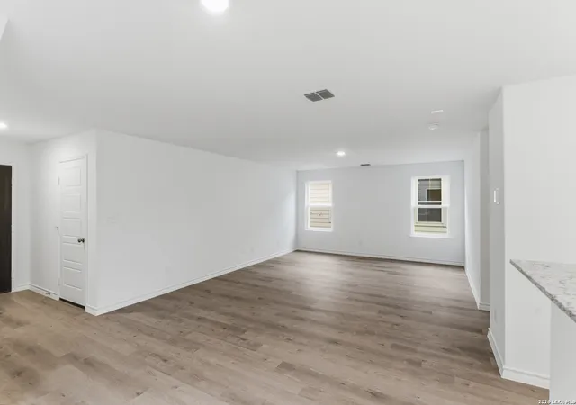 5th image of 10127 Monte Carmel Pl, Converse, TX 78109 | MLS# 1939360