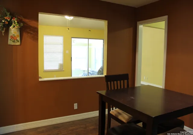 Photo 4 of Single family home for sale at 13915 Anchorage Hl, San Antonio, TX 78217 | MLS# 1939412 | Listing updated on 2026-03-30