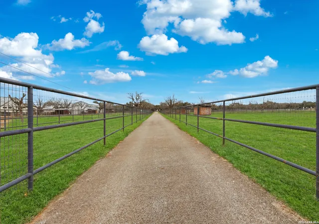 Photo 4 of Single family home for sale at 7380 Rolling Acres Trail, Boerne, TX 78015 | MLS# 1939452 | Listing updated on 2026-09-04