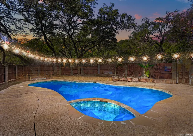 Photo 1 of Sale Pending at 2531 Old Orchard Ln, San Antonio, TX 78230 | MLS# 1939500 | Listing updated on 2026-02-25