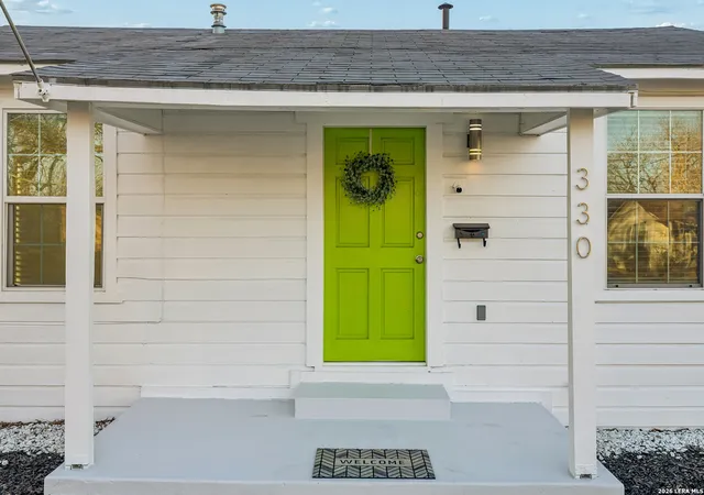 Photo 1 of Sale Pending at 330 Uvalde, San Antonio, TX 78210 | MLS# 1939627 | Listing updated on 2026-03-03