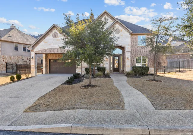 Photo 1 of Sale Pending at 16918 Sonoma Rdg, San Antonio, TX 78255 | MLS# 1939633 | Listing updated on 2026-03-16