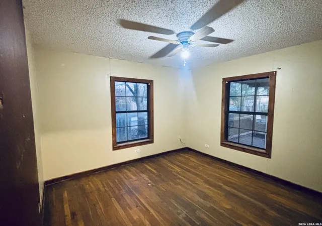4th image of 2610 W Ashby Pl, San Antonio, TX 78201 | MLS# 1939701