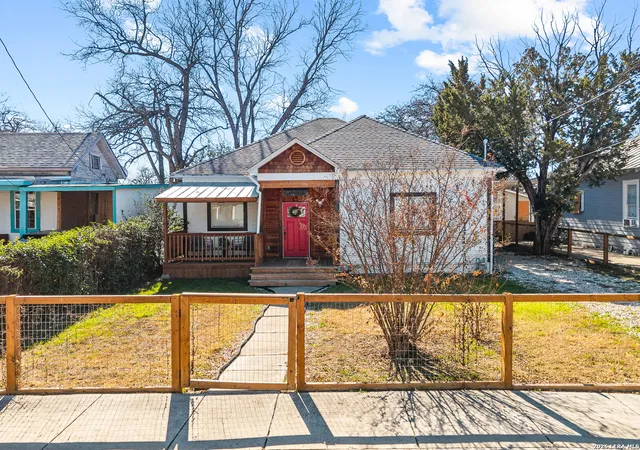 Homes for sale in San Antonio, TX | 318 Belmont, San Antonio, TX 78202 | MLS# 1939716