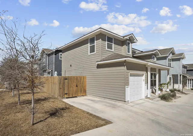 Photo 3 of Single family home for sale at 2047 Silver Oaks, San Antonio, TX 78213 | MLS# 1939764 | Listing updated on 2026-02-17