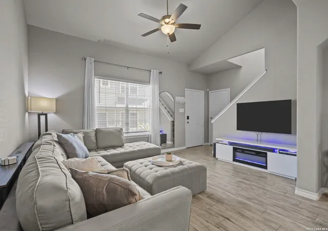 Photo 4 of Single family home for sale at 2047 Silver Oaks, San Antonio, TX 78213 | MLS# 1939764 | Listing updated on 2026-02-17