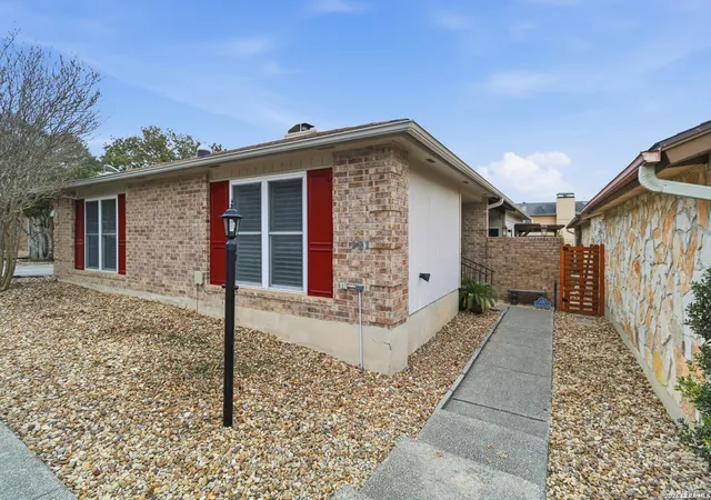 3rd image of 121 Sunrise Canyon, Universal City, TX 78148 | MLS# 1939787