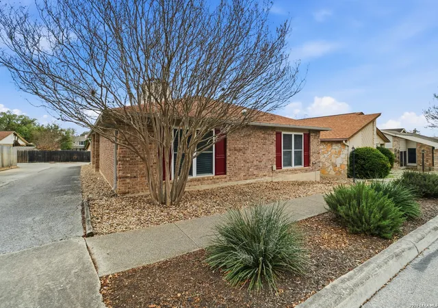 4th image of 121 Sunrise Canyon, Universal City, TX 78148 | MLS# 1939787