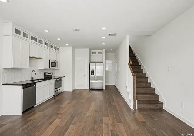 4th image of 310 W Evergreen, San Antonio, TX 78212 | MLS# 1939865