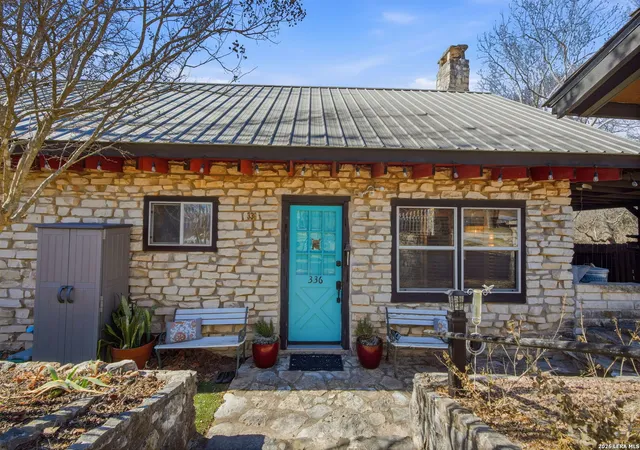 2nd image of 336 Whippoorwill Dr, Canyon Lake, TX 78133 | MLS# 1939901