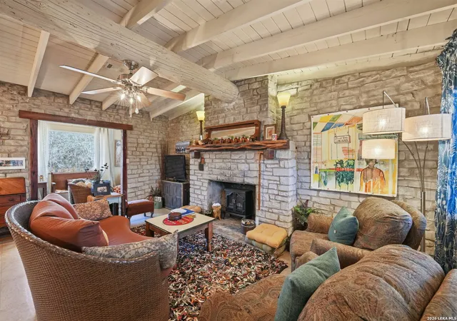 5th image of 336 Whippoorwill Dr, Canyon Lake, TX 78133 | MLS# 1939901