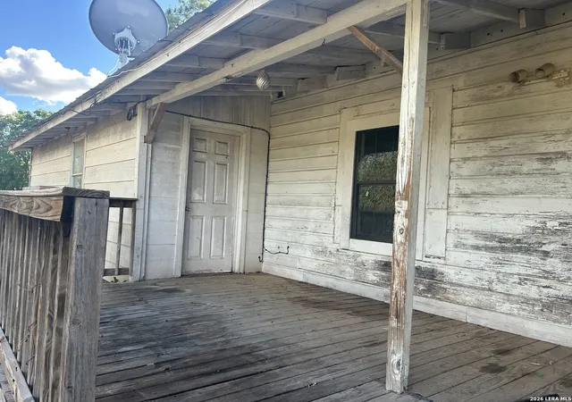 Photo 2 of Single family home for sale at 414 Davis, Devine, TX 78016 | MLS# 1939915 | Listing updated on 2026-03-05