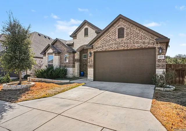 Photo 2 of Sale Pending at 24937 Resort Pkwy, San Antonio, TX 78261 | MLS# 1940025 | Listing updated on 2026-04-26