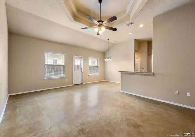 4th image of 1042 Carolyn, New Braunfels, TX 78130 | MLS# 1940037
