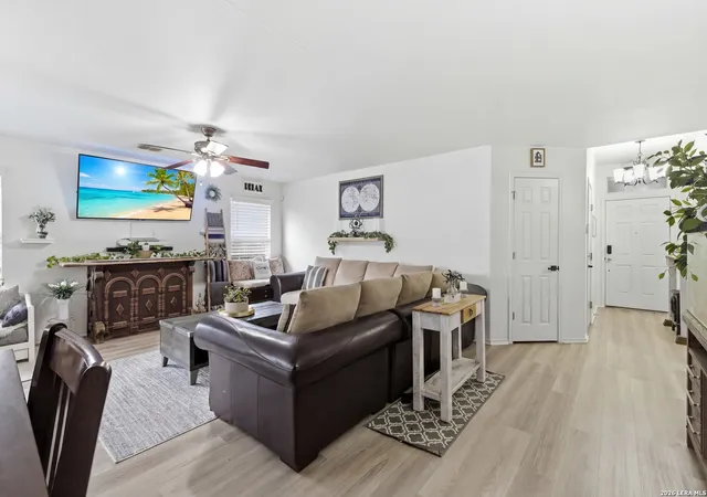 4th image of 2396 Medina Dr, New Braunfels, TX 78130 | MLS# 1940064