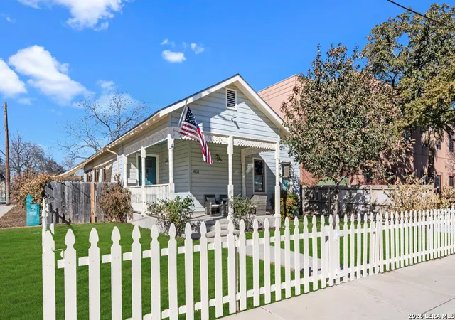 Photo 1 of Sale Pending at 403 N Palmetto, San Antonio, TX 78202 | MLS# 1940172 | Listing updated on 2026-03-16