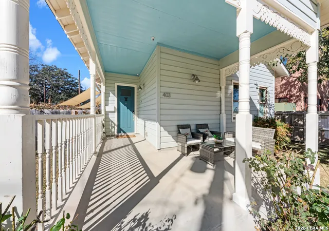 Photo 3 of Sale Pending at 403 N Palmetto, San Antonio, TX 78202 | MLS# 1940172 | Listing updated on 2026-03-16