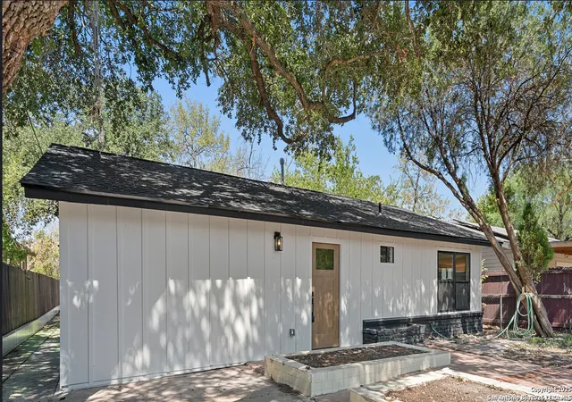 Photo 1 of Single family home for sale at 1223 W Mally, San Antonio, TX 78224 | MLS# 1940178 | Listing updated on 2026-02-20
