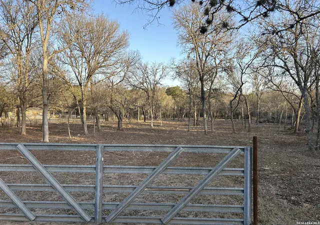 Land for sale at 5610 Verbena St, San Antonio, TX 78240 | MLS# 1940179