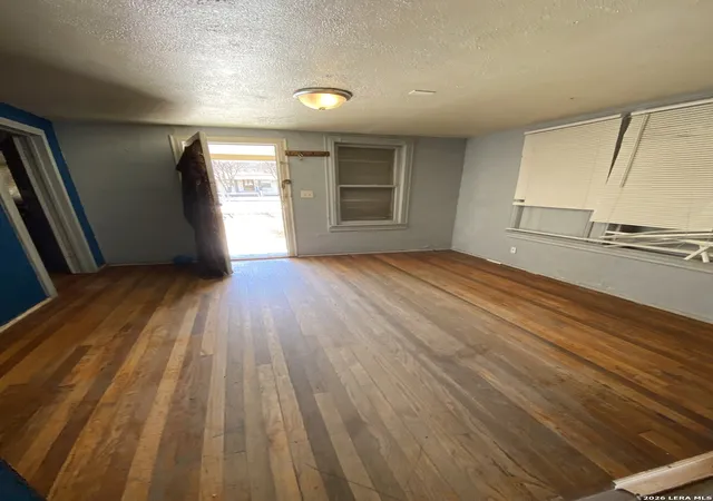 Photo 4 of Sale Pending at 819 E Southcross, San Antonio, TX 78214 | MLS# 1940218 | Listing updated on 2026-02-25