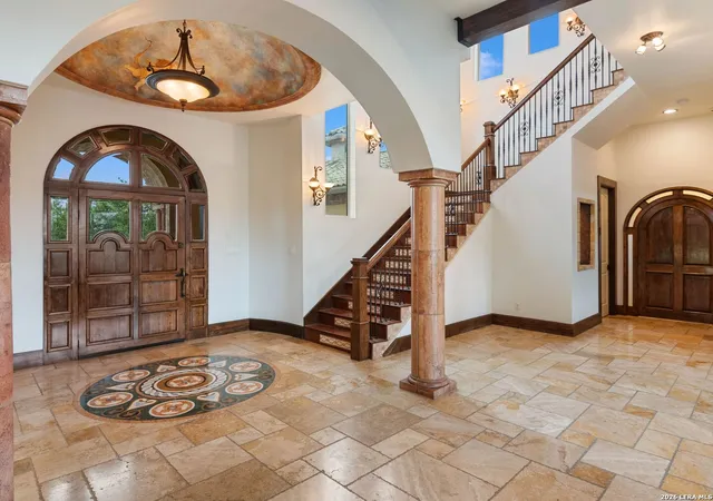 Photo 3 of Sale Pending at 45 Champions Run, San Antonio, TX 78258 | MLS# 1940322 | Listing updated on 2026-03-02