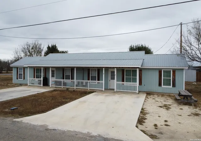 1st image of 558 Whitetail Dr, Uvalde, TX 78801 | MLS# 1940347