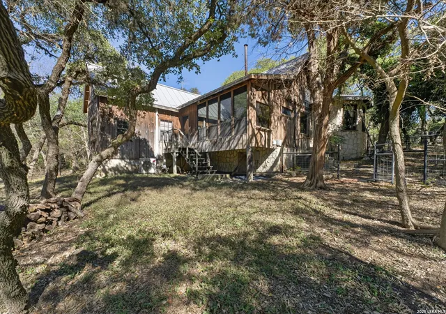 Photo 3 of Single family home for sale at 218 Whitworth, Boerne, TX 78006 | MLS# 1940375 | Listing updated on 2026-02-21