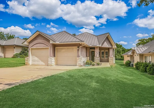 Homes for sale in Horseshoe Bay, TX | 232 Fault Line, Horseshoe Bay, TX 78657 | MLS# 1940386