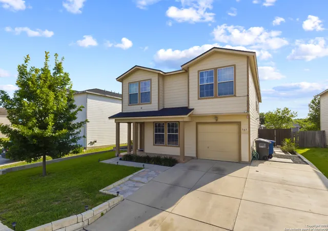 Photo 1 of Single family home for sale at 707 Ridingate Farm, San Antonio, TX 78228 | MLS# 1940404 | Listing updated on 2026-02-21