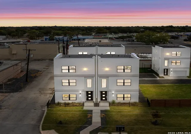 25th image of 1735 W Gramercy Pl #201/301/302, San Antonio, TX 78201 | MLS# 1940409