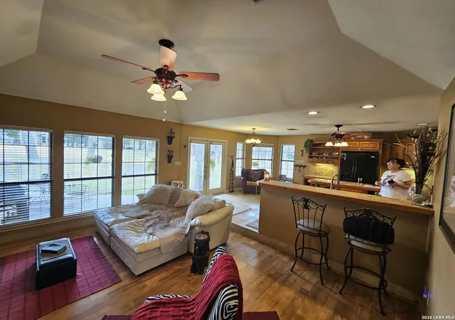 3rd image of 433 Las Brisas, Seguin, TX 78155 | MLS# 1940472