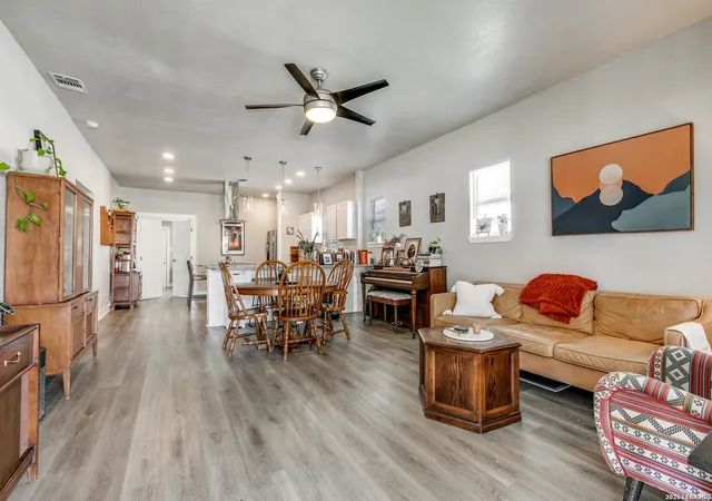 Photo 3 of Sale Pending at 1830 W Magnolia, San Antonio, TX 78201 | MLS# 1940478 | Listing updated on 2026-07-30