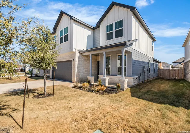 Photo 3 of Sale Pending at 11608 Red Burro, San Antonio, TX 78230 | MLS# 1940494 | Listing updated on 2026-04-23