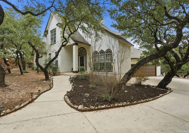 Photo 4 of Single family home for sale at 8218 Plum Valley, San Antonio, TX 78255 | MLS# 1940515 | Listing updated on 2026-03-30