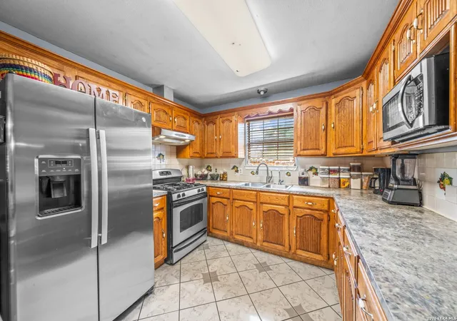 Photo 3 of House for sale at 8579 County Road 1839, Sinton, TX 78387 | MLS# 1940517 | Listing updated on 2026-02-24