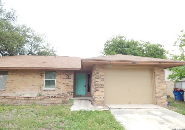 2nd image of 1506 Eichen Rd, New Braunfels, TX 78130 | MLS# 1940531