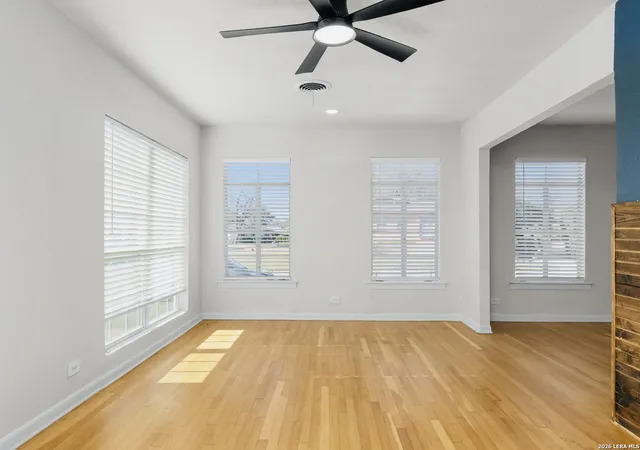 Photo 4 of Single family home for sale at 2551 W Summit Ave, San Antonio, TX 78228 | MLS# 1940588 | Listing updated on 2026-03-16