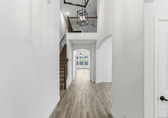 Photo 4 of Sale Pending at 11511 Duano Cyn, San Antonio, TX 78254 | MLS# 1940636 | Listing updated on 2026-03-23