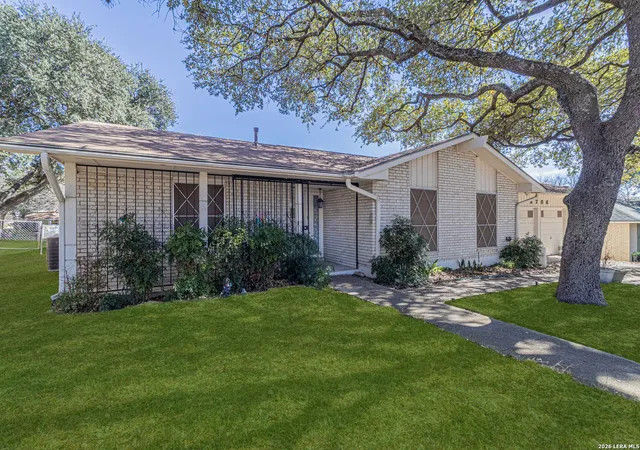 Photo 2 of Single family home for sale at 6706 Madeleine, San Antonio, TX 78229 | MLS# 1940645 | Listing updated on 2026-02-22