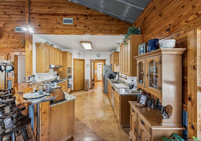 Photo 4 of Sale Pending at 718 County Rd 466, Castroville, TX 78009 | MLS# 1940667 | Listing updated on 2026-04-17