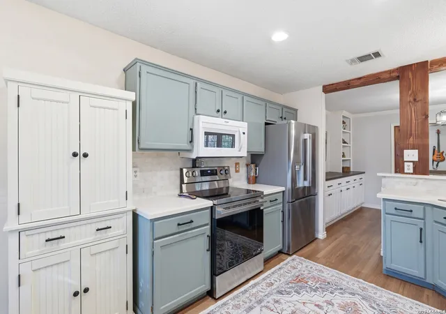 2nd image of 2103 River Hollow, San Antonio, TX 78232 | MLS# 1940709