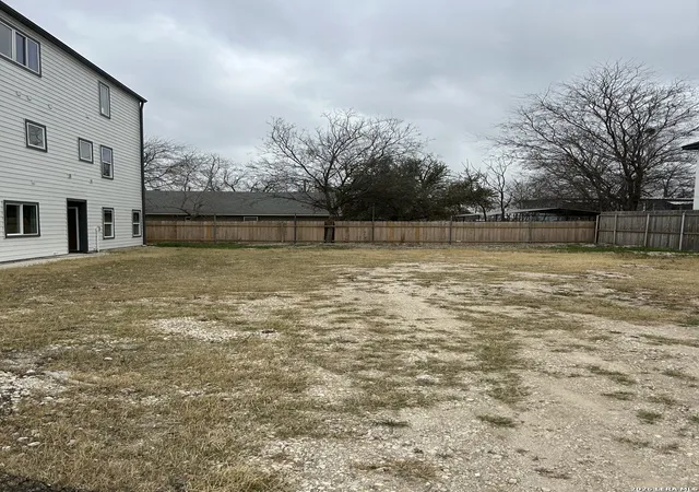 Photo 2 of Sale Pending at 120 Kearney, San Antonio, TX 78210 | MLS# 1940813 | Listing updated on 2026-03-30