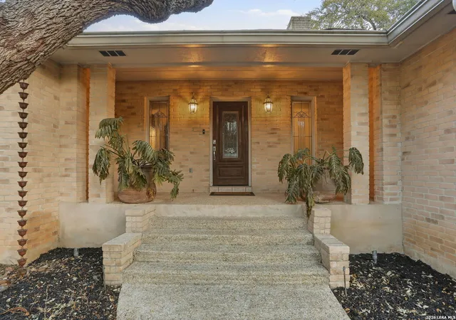 Photo 4 of Sale Pending at 8633 Classic Oaks, San Antonio, TX 78255 | MLS# 1940845 | Listing updated on 2026-02-25
