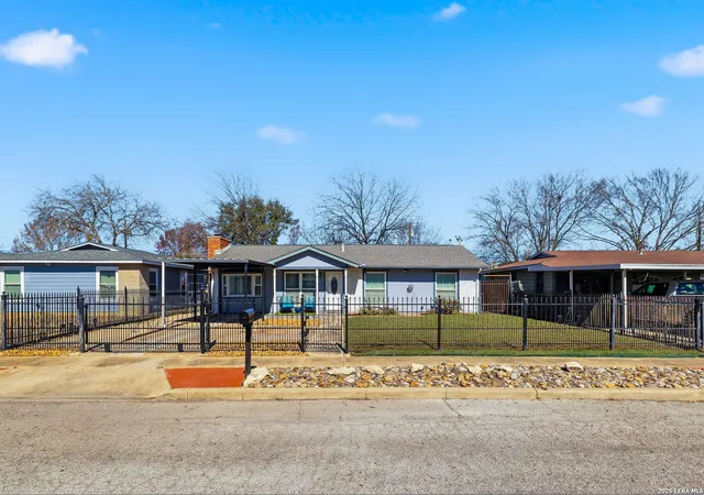 4th image of 155 Elkins Dr, San Antonio, TX 78226 | MLS# 1940919